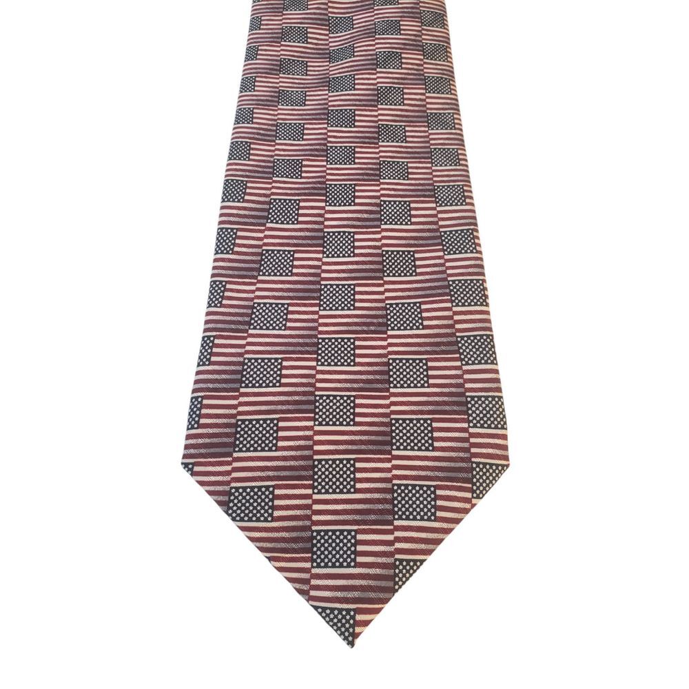 Carlos Devenezia Mens Tie Necktie Designer Repeating American Flag Patriotic